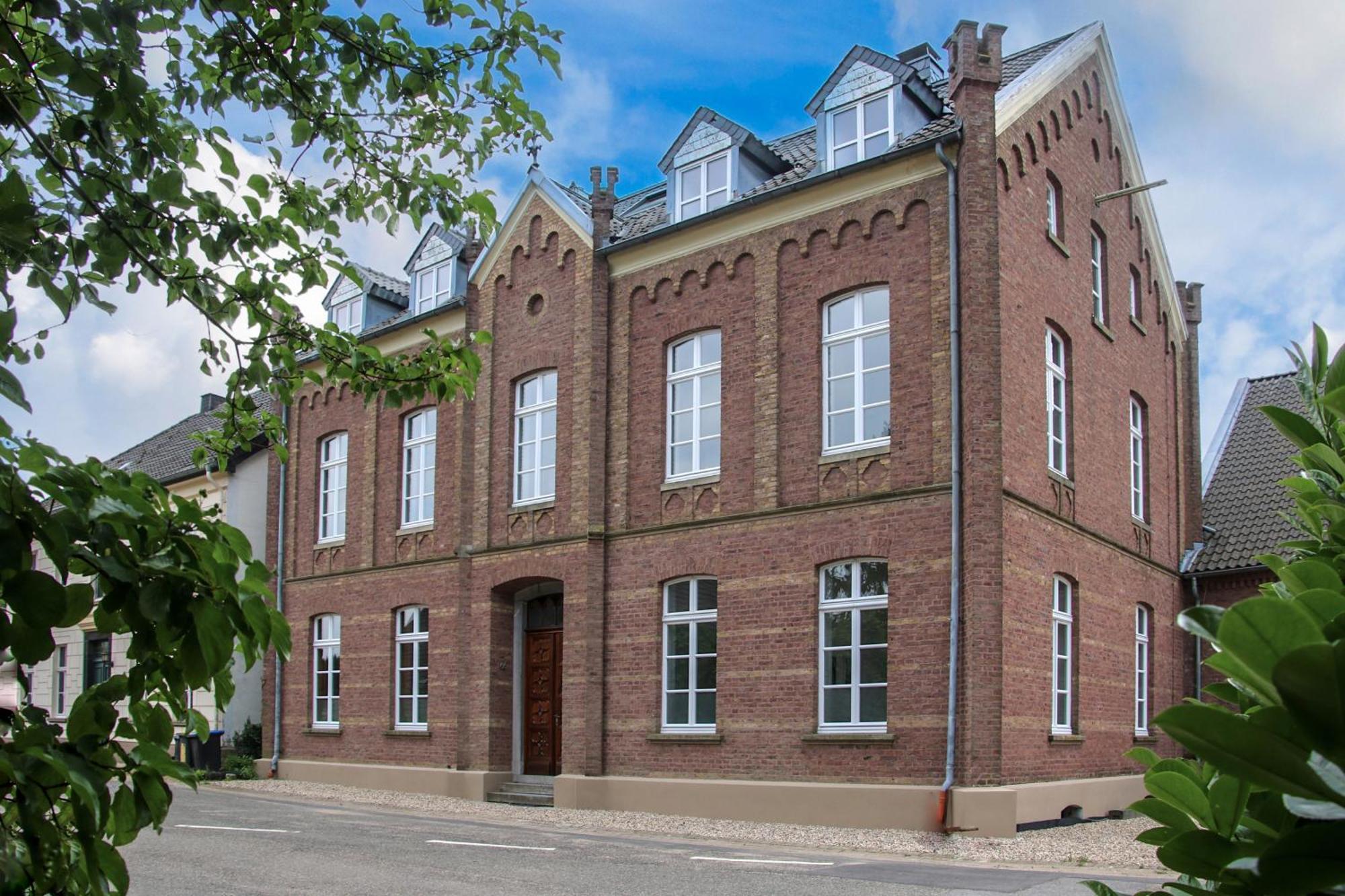 Insel-Apartment Im Herrenhaus Rheinblick Ксантен Экстерьер фото
